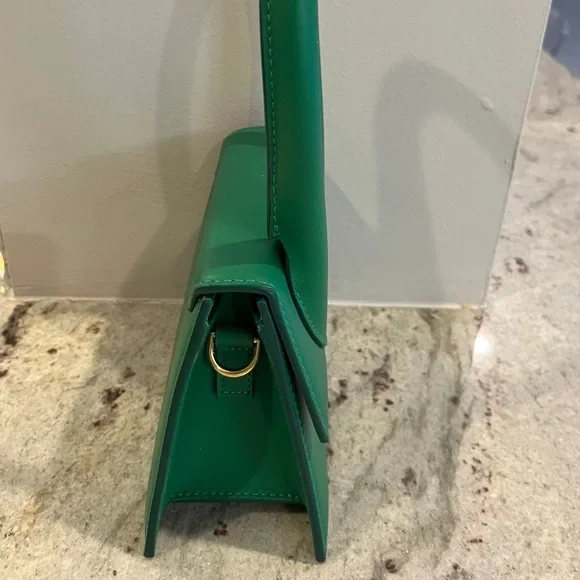 Jacquemus le chiquito Moyen Top-Handle Bag in Vibrant Green - Fits IPhone NEW - Picture 2 of 7